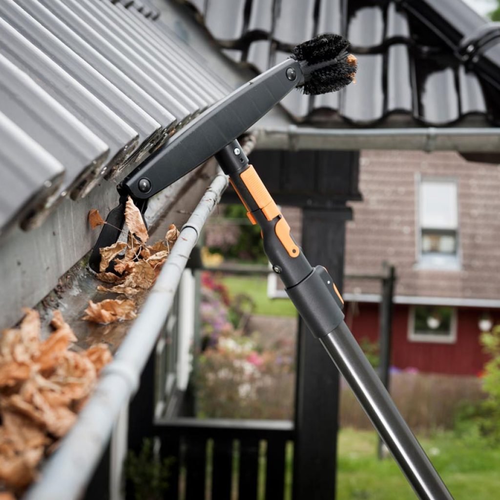 Professional Gutter Cleaning Services.